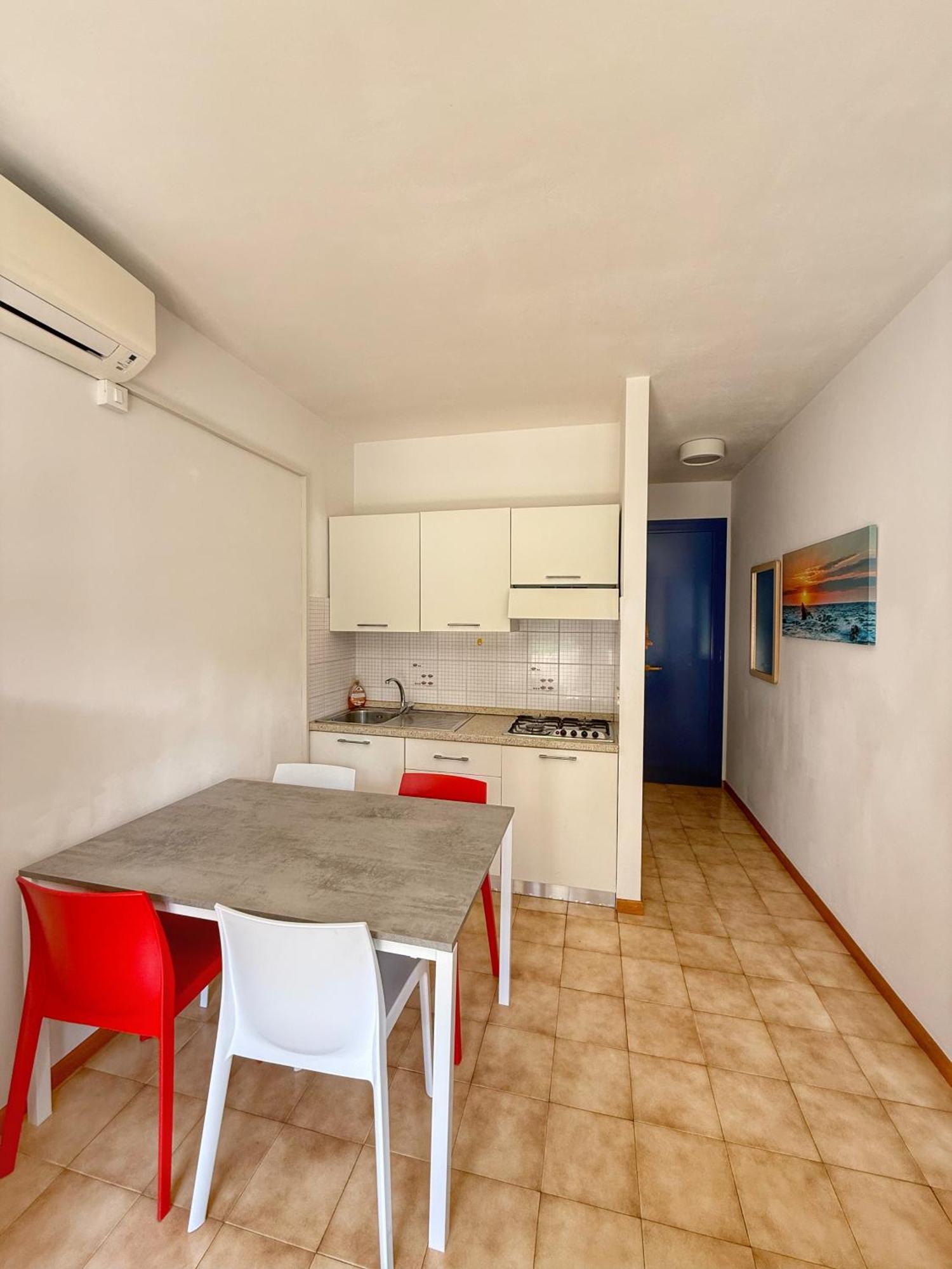 Grazioso Appartamento N 40 A Bibione A 100Mt Dal Mare Bagian luar foto